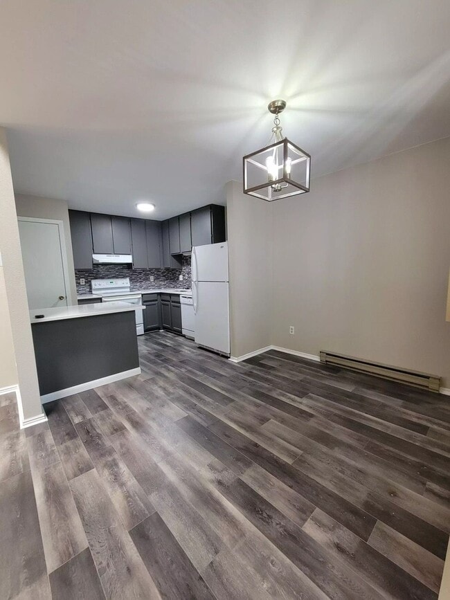 Building Photo - 205 S Taft Hill Rd