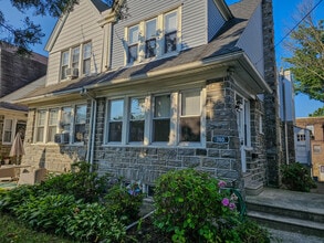 Building Photo - 740 Church Ln