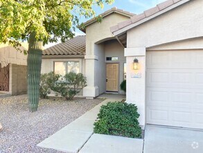 Building Photo - 10643 E Pampa Ave
