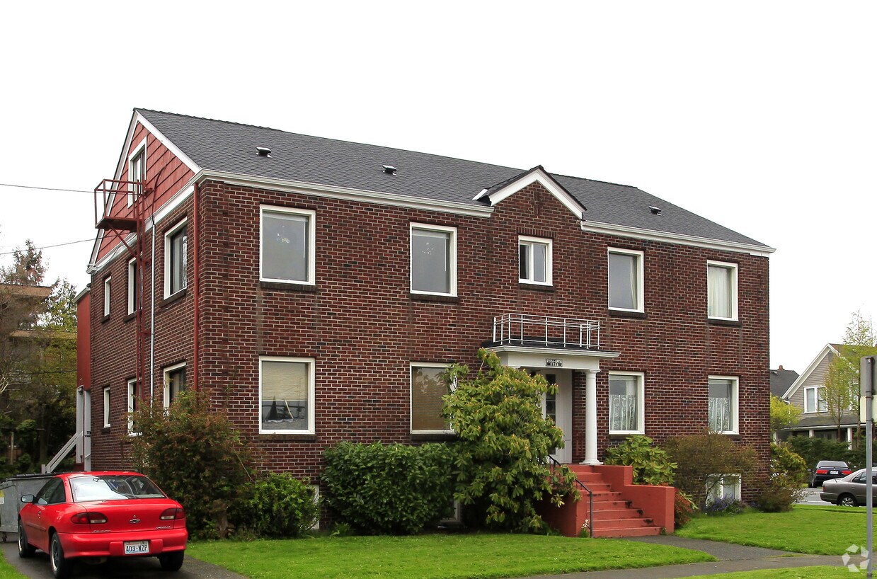 Primary Photo - Roda Apartments