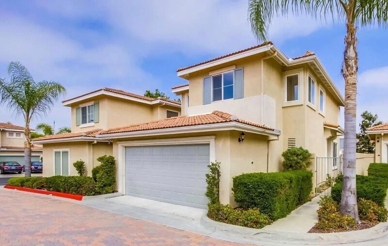Primary Photo - 11667 Compass Point Dr N