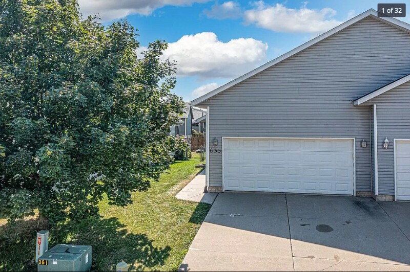 635 Broderick Dr NE, Cedar Rapids, IA 52402 House Rental in Cedar