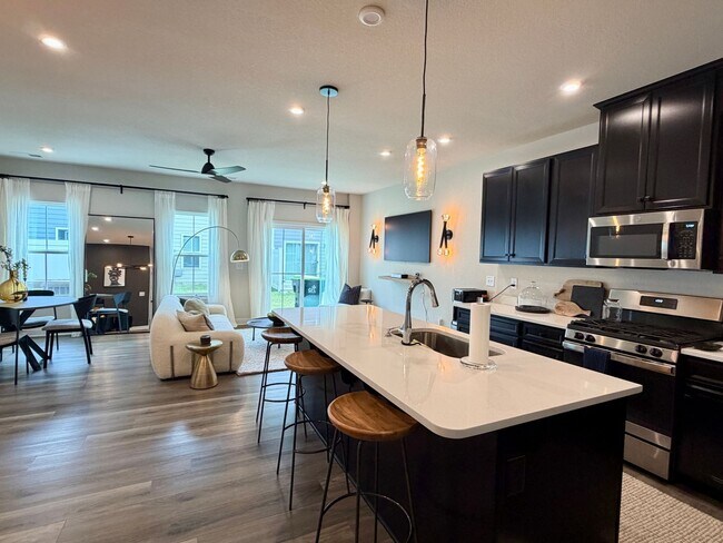 Foto del edificio - Stunning Townhome in the Heart of Chesapeake