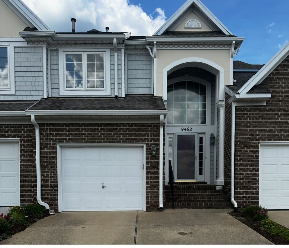 Foto principal - 9462 Bay Front Dr