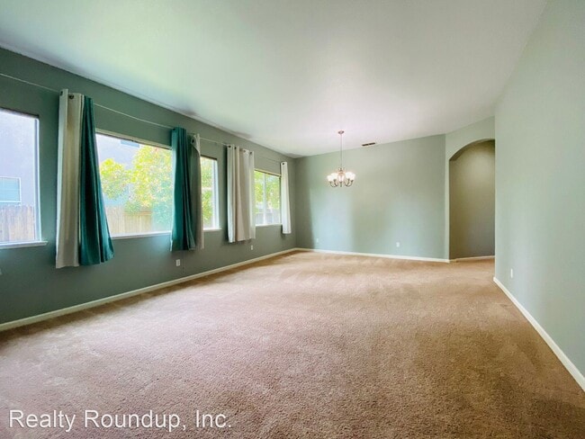 Building Photo - 4 br, 2 bath House - 9748 Roedell Way