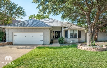 Building Photo - 2005 Crockett Ct