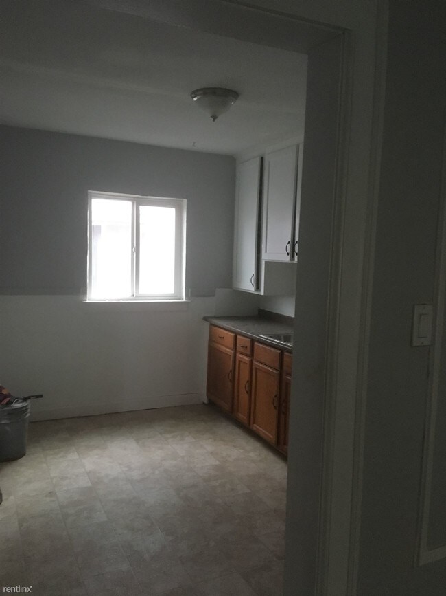 Building Photo - 2 br, 1 bath  - 15055 Steel St Steel
