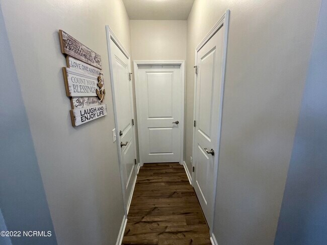 Building Photo - 6461 Lucerna Pl