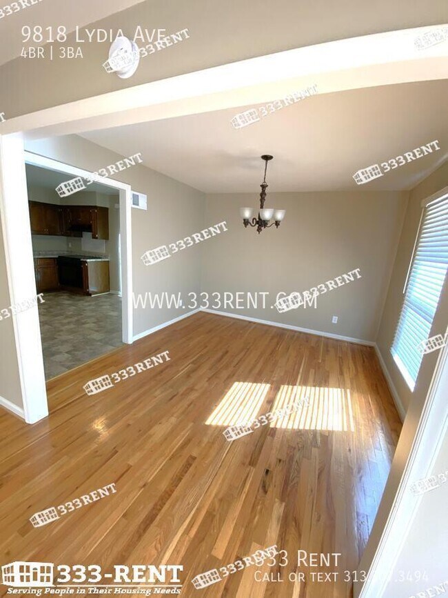 Foto del edificio - 9818 Lydia Ave