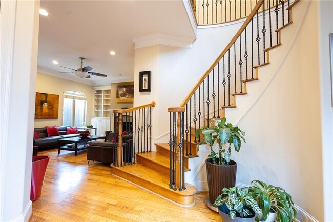 Foto del edificio - 5970 Inwood Dr