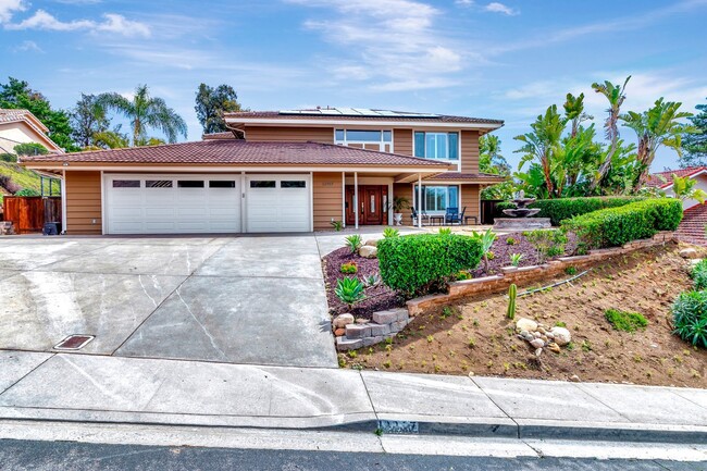 Building Photo - Breathtaking Home in Rancho Bernardo