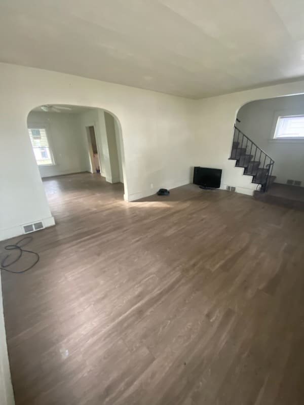 Building Photo - 31 W Oakland St