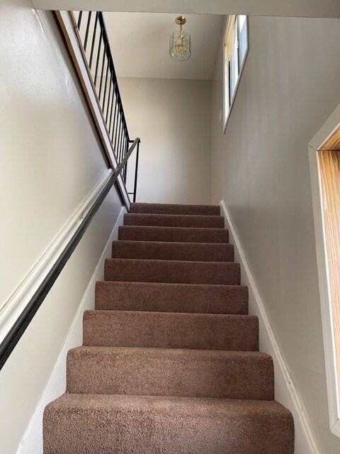 Building Photo - 6921 Fillmore Dr