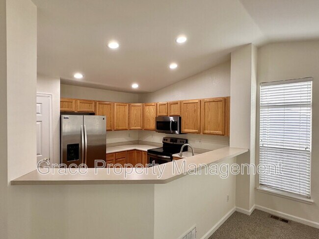 Building Photo - 5527 E 118th Pl