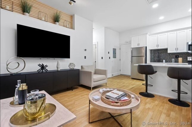 Foto principal - 101 Orange St