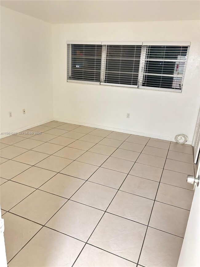 Foto del edificio - 7430 SW 82nd St