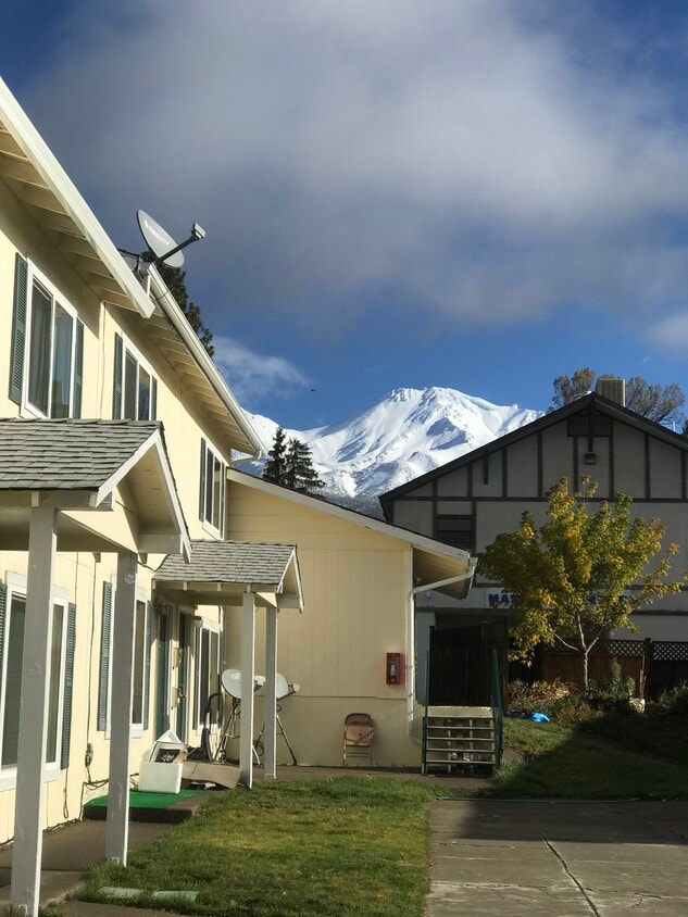 view from front door - 630 Chestnut St