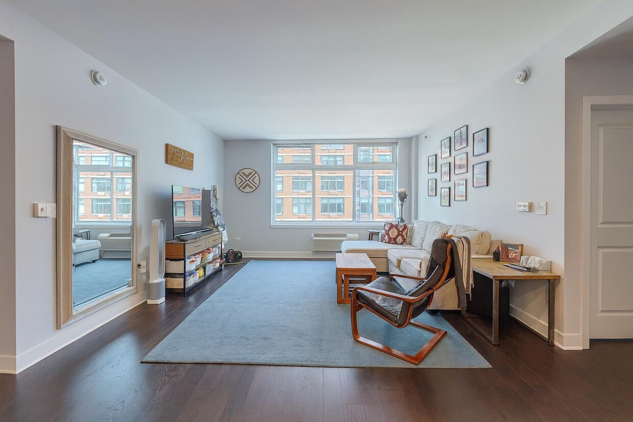 Foto principal - 1450 Washington St