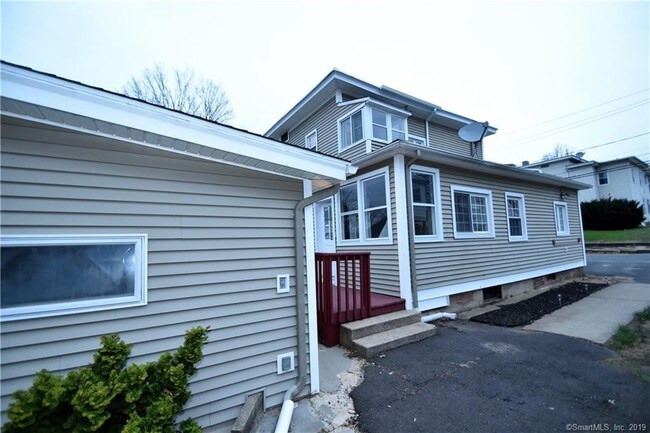 Building Photo - 42 Vermont Ave