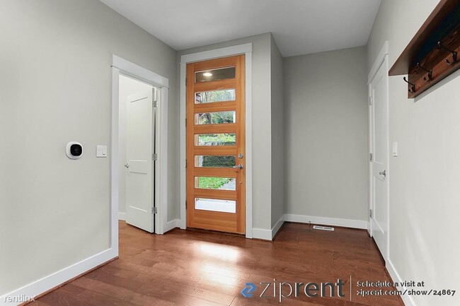 Foto del edificio - 4 br, 3.5 bath House - 5942 21st Avenue So...