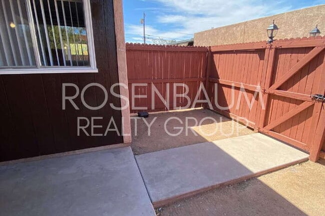 Foto del edificio - 2625 N Alvernon Way