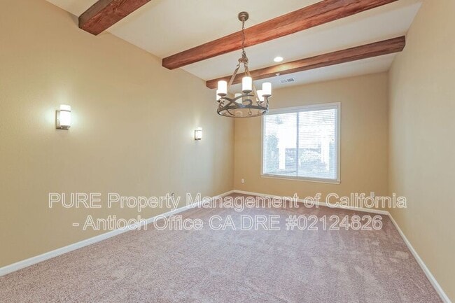 Foto del edificio - 2340 Indian Springs Dr