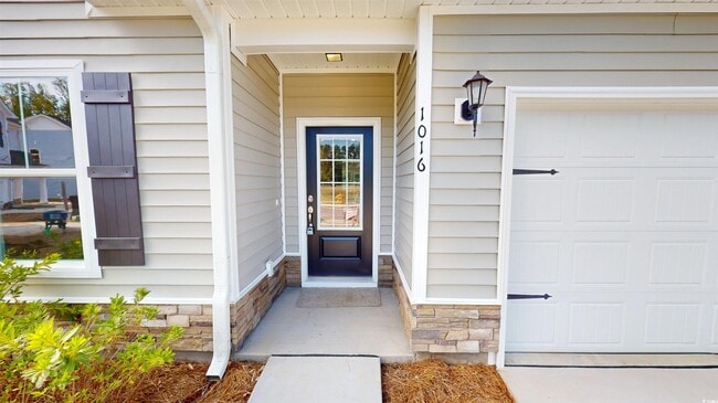 Building Photo - 1016 Moen Lp