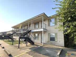 Building Photo - 3310 Zephyr Rd