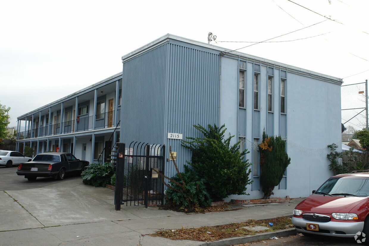 Foto principal - 2113 10th St
