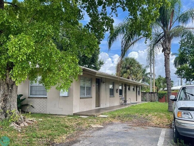Foto del edificio - 131 SW 14th Ct