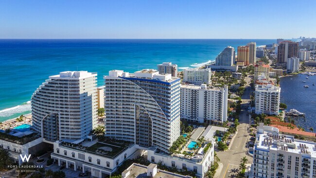 Building Photo - 3101 Bayshore Dr