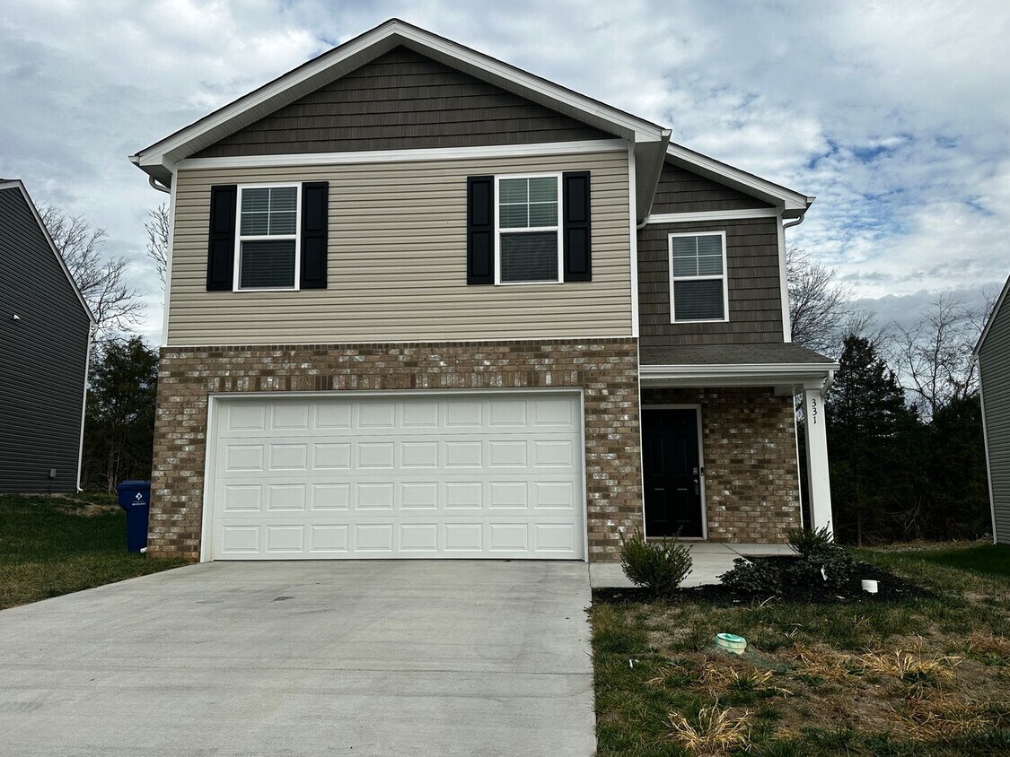 3 bd/2.5 ba newly built smart home with a House Rental in Talbott