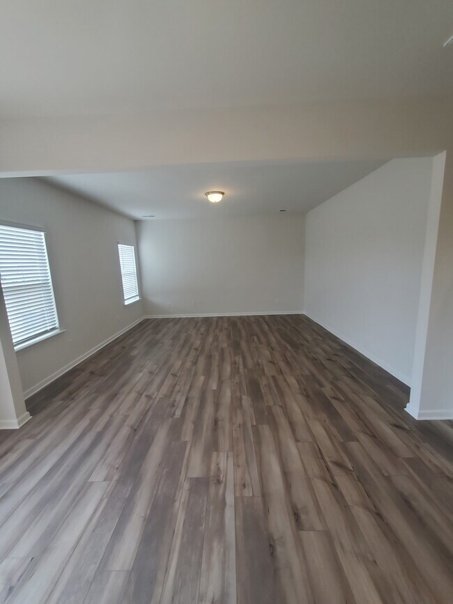 Foto del edificio - 5702 Hagler Loop