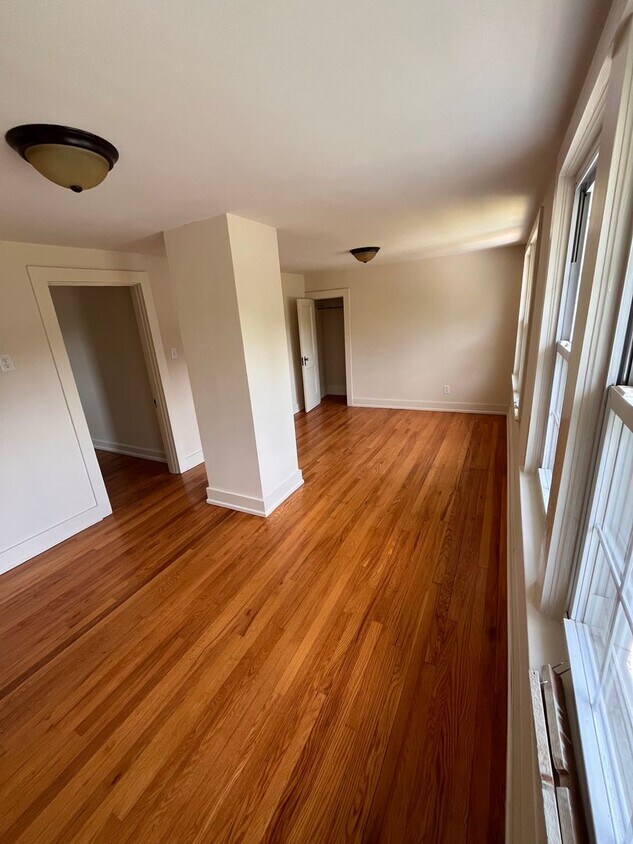 Primary Photo - 4 Bedroom || 1.5 Bathroom Home in Altavista
