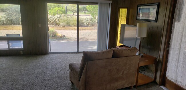 Foto del edificio - 6006 W Rafter Circle St