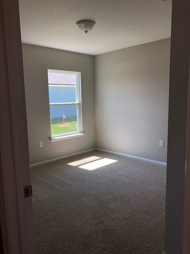 Building Photo - Brand New 4/2 for Lease
