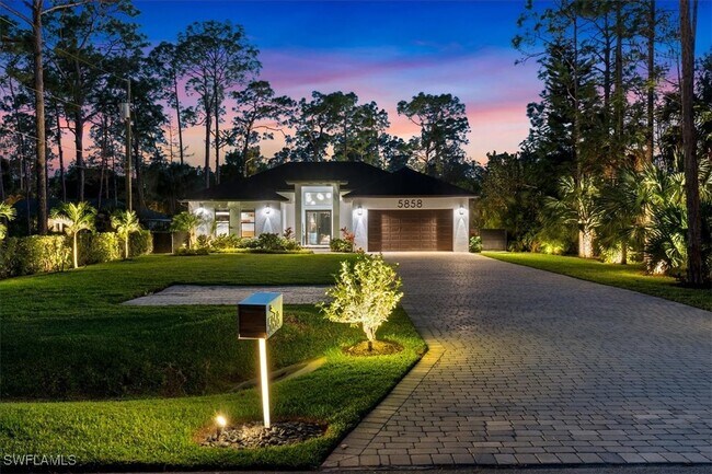 Foto del edificio - 5858 Star Grass Ln