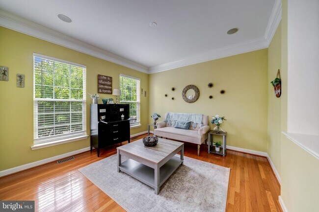 Foto del edificio - 14543 Old Mill Rd