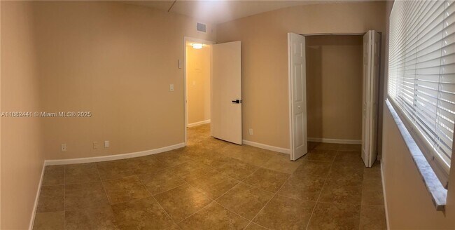 Building Photo - 8600 N Sherman Cir