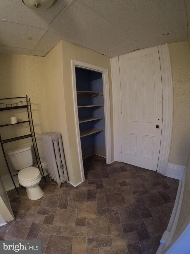 Foto del edificio - 49-51 W Market St