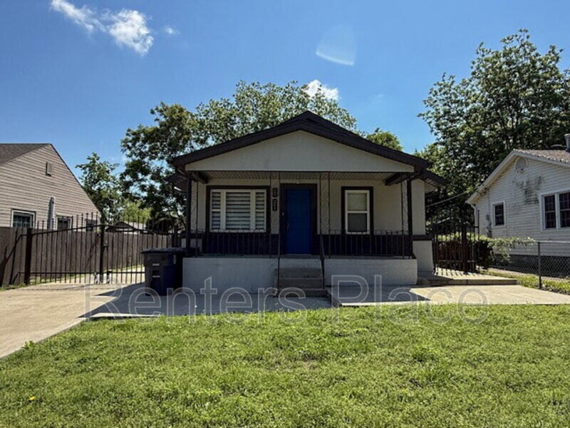 Primary Photo - 241 S Richmond Ave