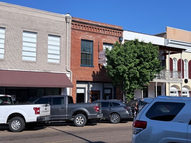 Foto del edificio - 116 5th St N
