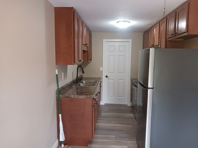 Foto del edificio - 430 Sara St