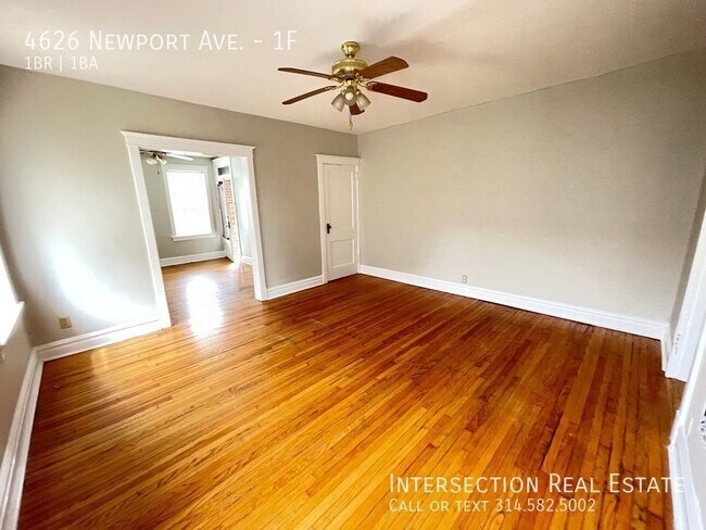 Foto del edificio - 4624-4626 Newport Ave