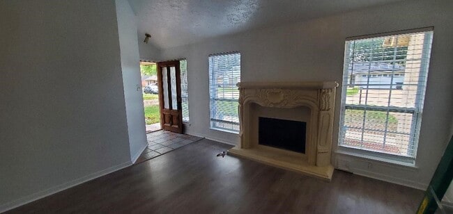 Foto del edificio - 1810 Oakwell Ln