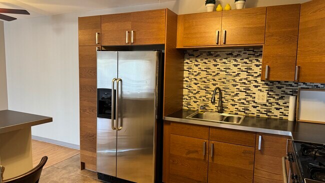 Foto del edificio - 9S070 Lake Dr