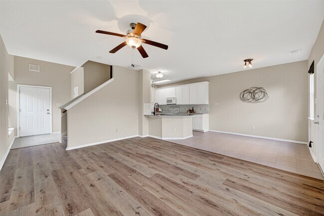 Foto del edificio - 16855 Carrollton Creek Ln