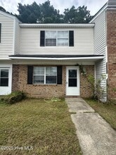 Building Photo - 412 Myrtlewood Cir