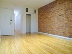 Primary Photo - 517 E 75th St