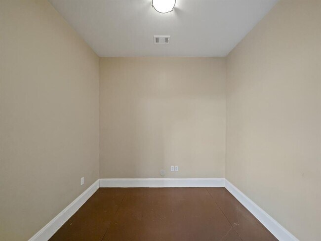 Building Photo - 1106 California St